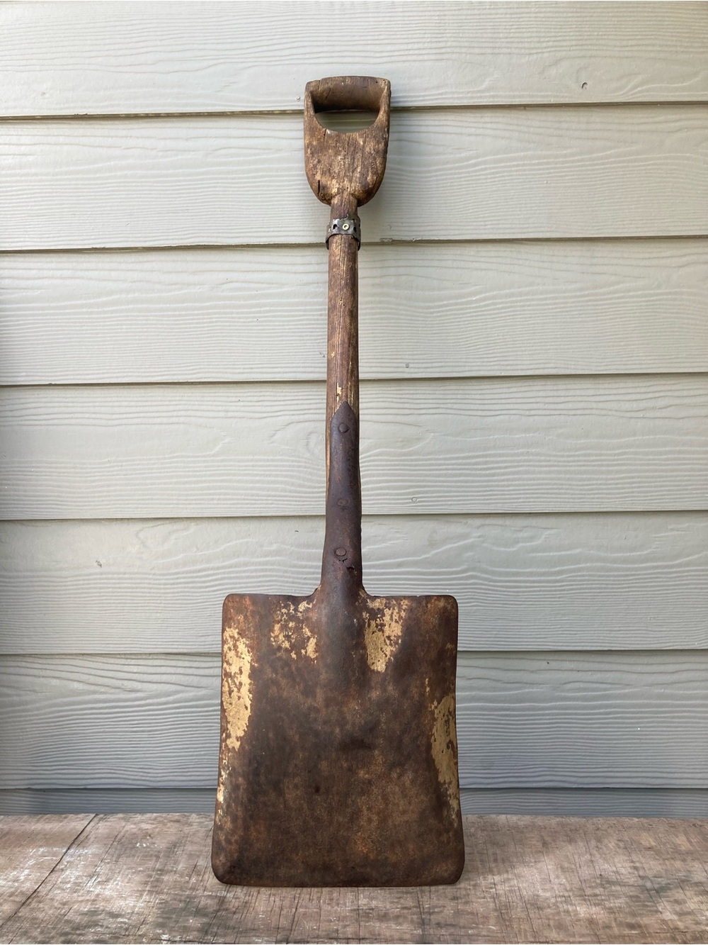 Primitive Rusty Shovel with Wood Handle Vintage Garden Tool - Picture 2 of 16